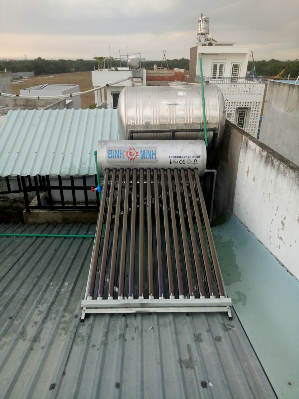 Nhà A.Tường đường 990 .Phường Phú Hữu .Q9 (22/4/2018)